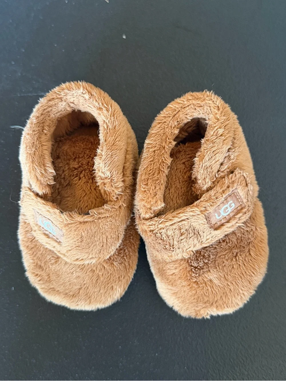 UGG baby slippers